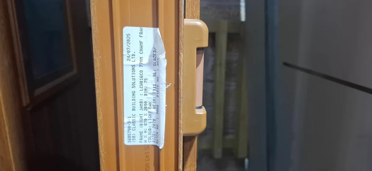 Front door - Image 3