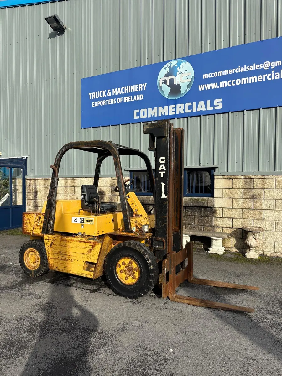 For Sale: 4 Ton Caterpillar Forklift - Image 1