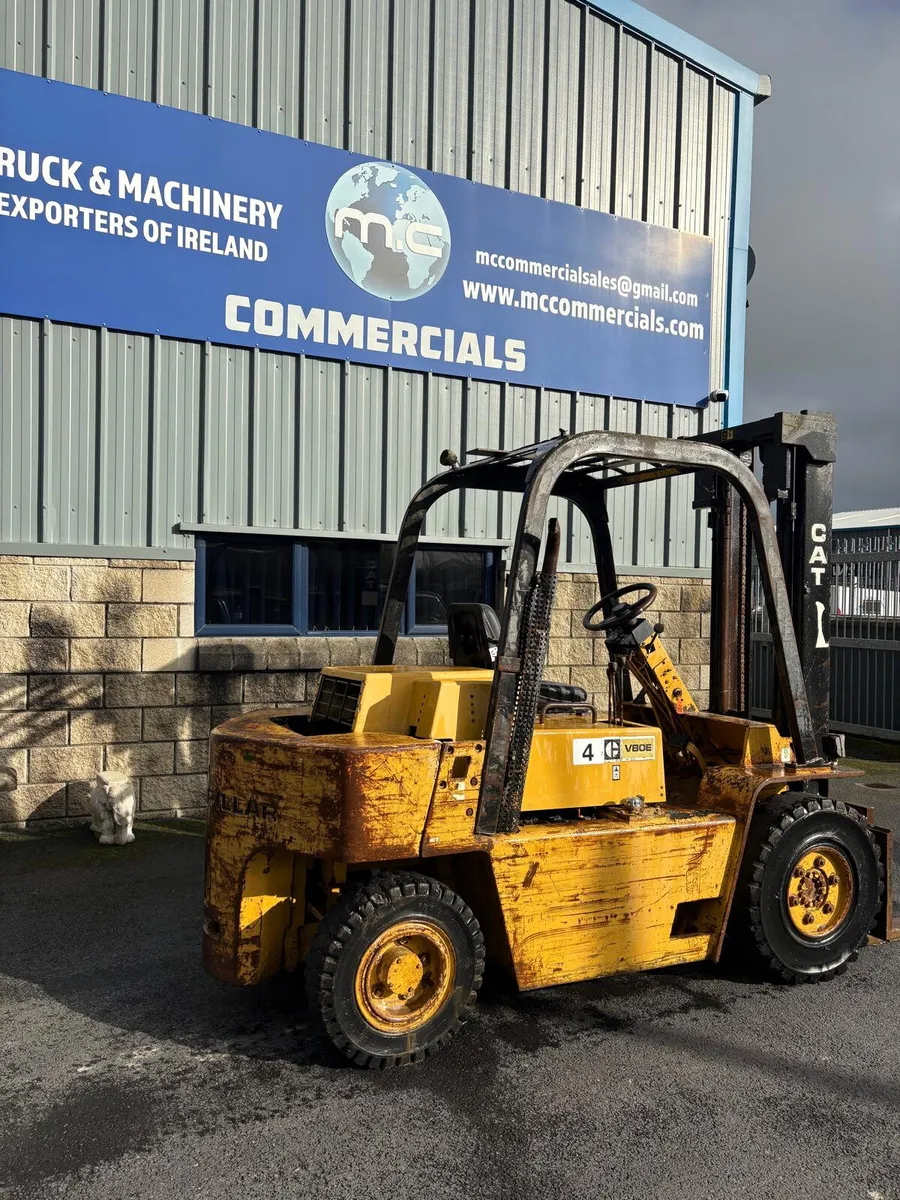 For Sale: 4 Ton Caterpillar Forklift - Image 2