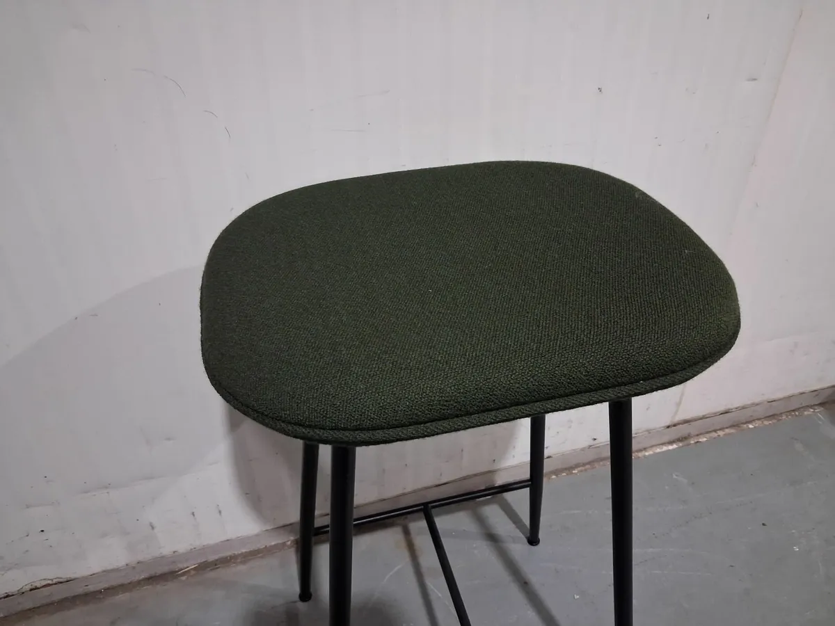Online Auction Of A High Stool & More! - Image 3