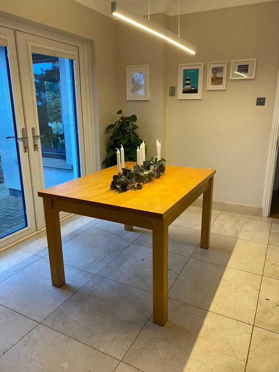 Hand crafted maple dining table - Image 4