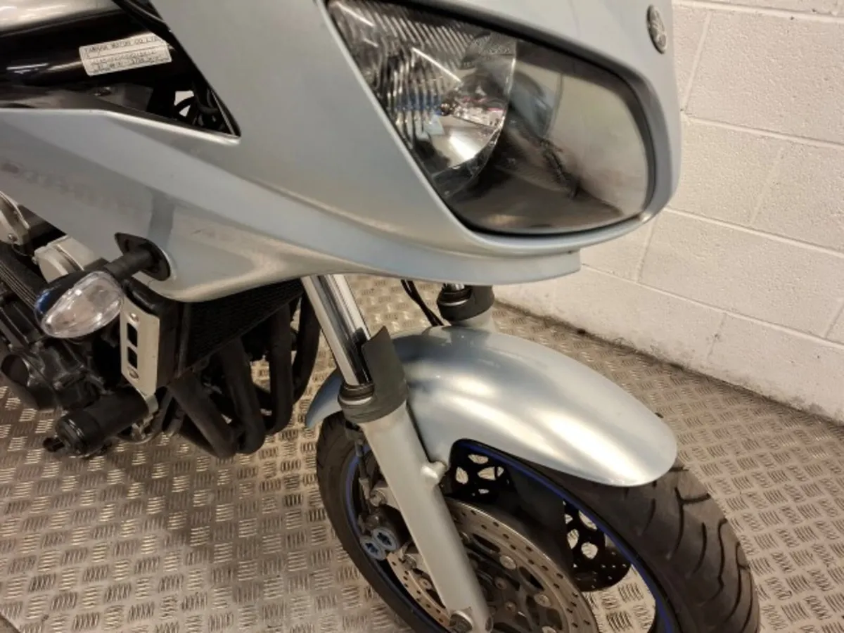 Yamaha Fazer 600 - Image 3