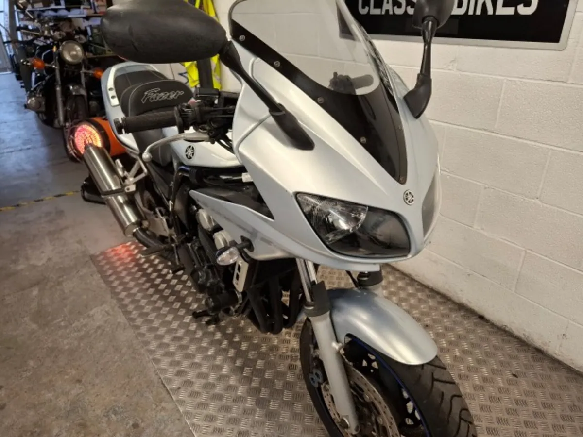 Yamaha Fazer 600 - Image 2