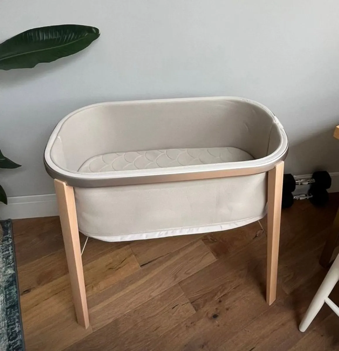 Stokke Snoozi Bassinet - Sandy beige - perfect condition - Image 1