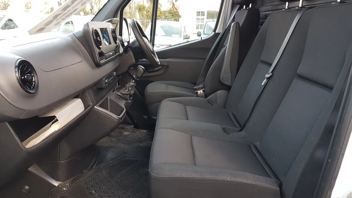 MERCEDES SPRINTER 211 315 MWB RWD HI ROOF NO VAT - Image 4