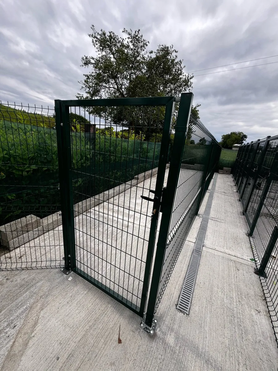 Dog run,dog pen - Image 1