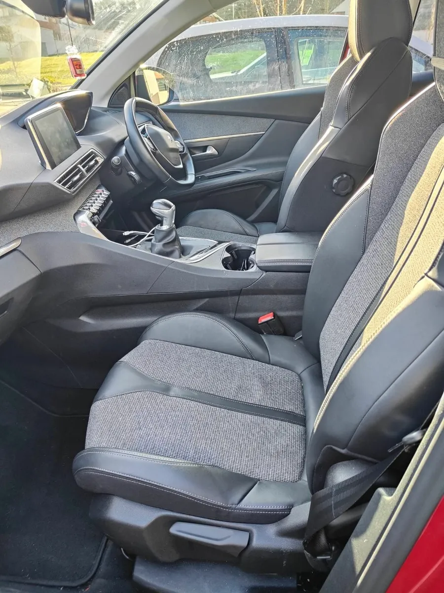 Peugeot 3008 2020 - Image 3