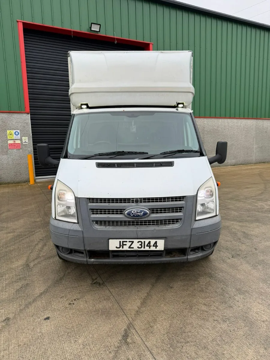Ford Transit 2012 - Image 2