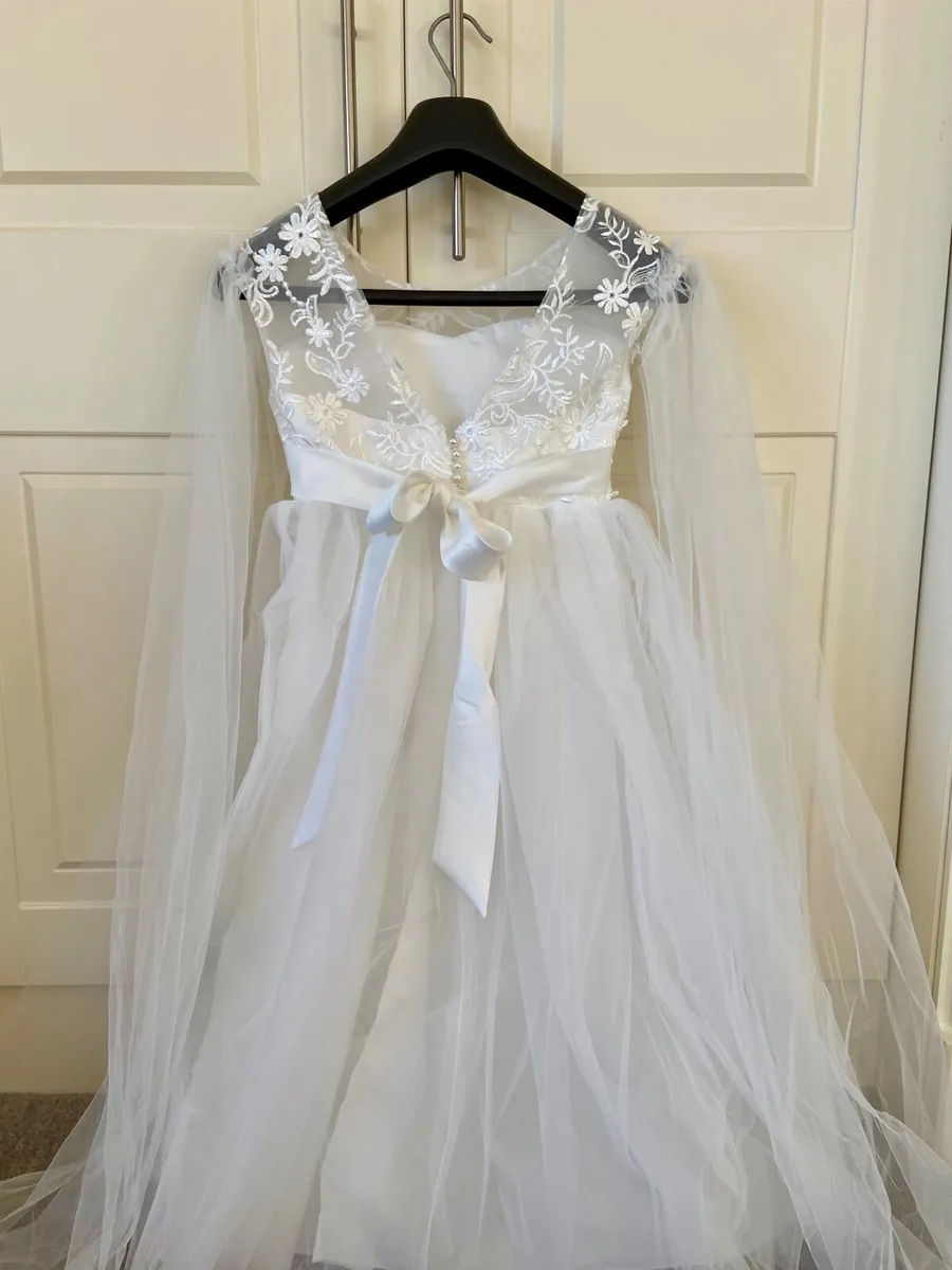Never worn Communion Dress - Image 2