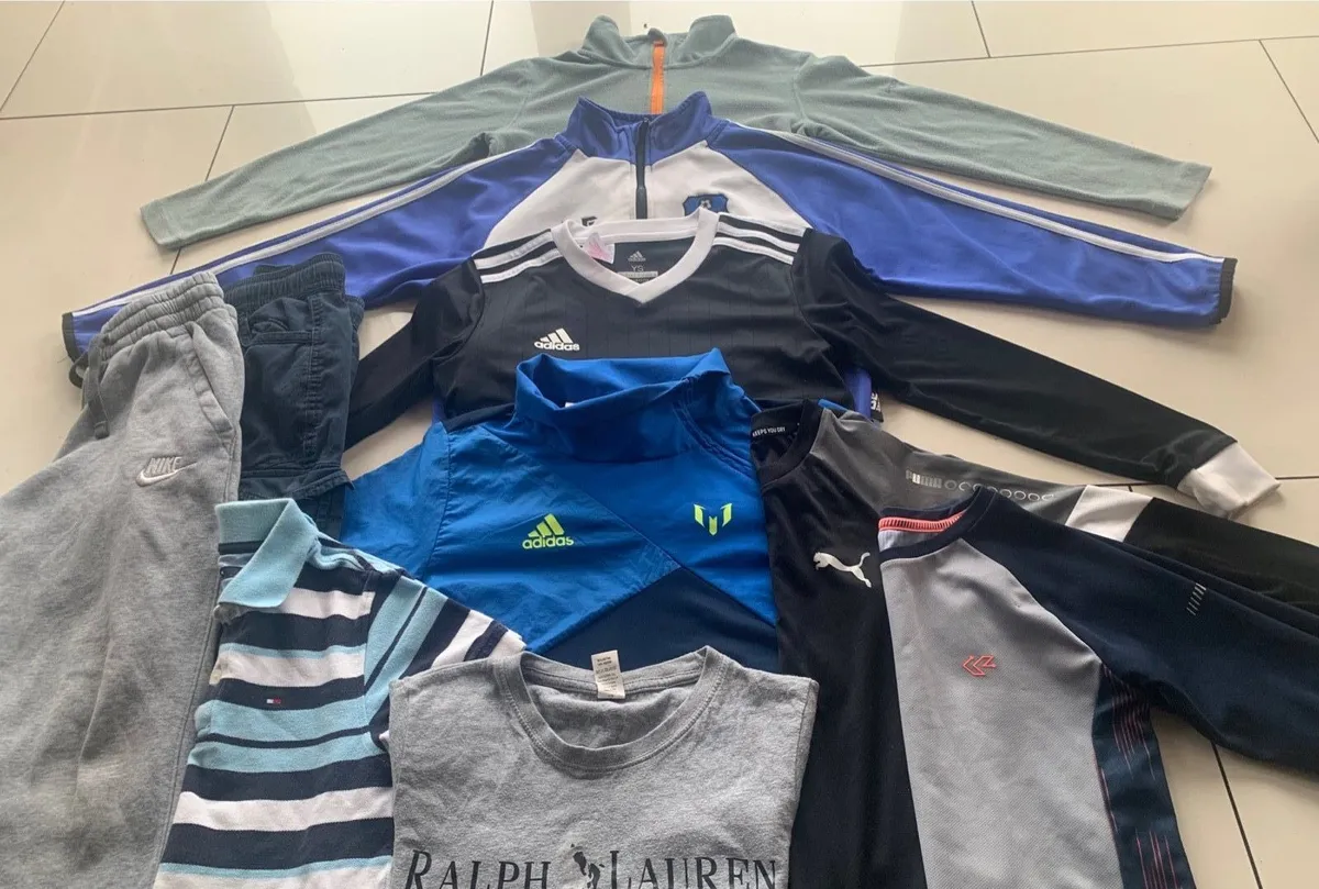 Sports bundle age 8/9 - Image 1