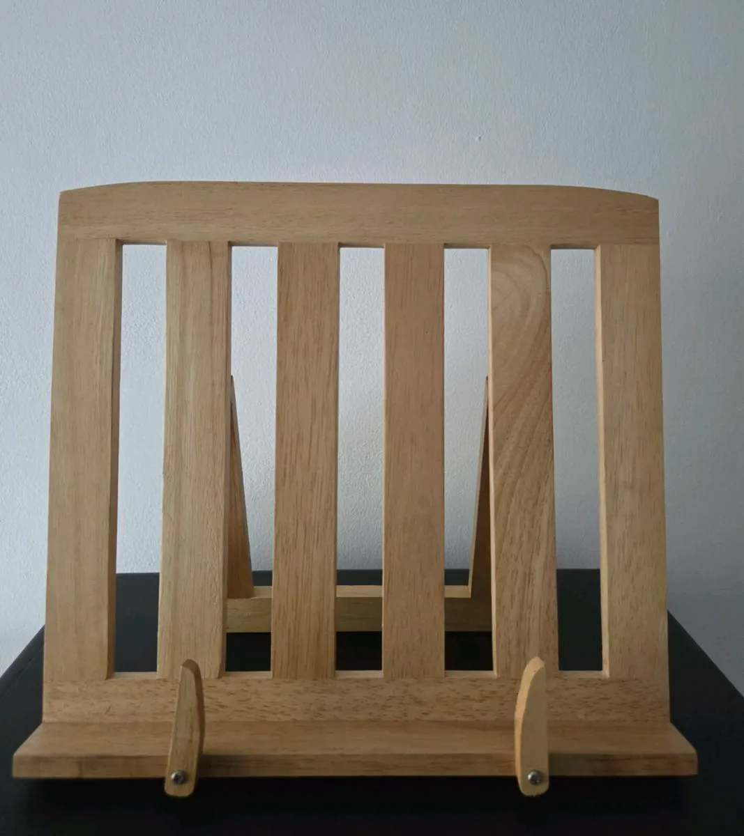 Book stand for reading - Image 1