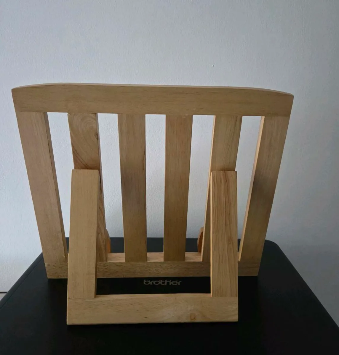 Book stand for reading - Image 2