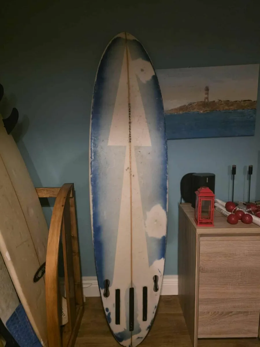 Surfboard - Image 1