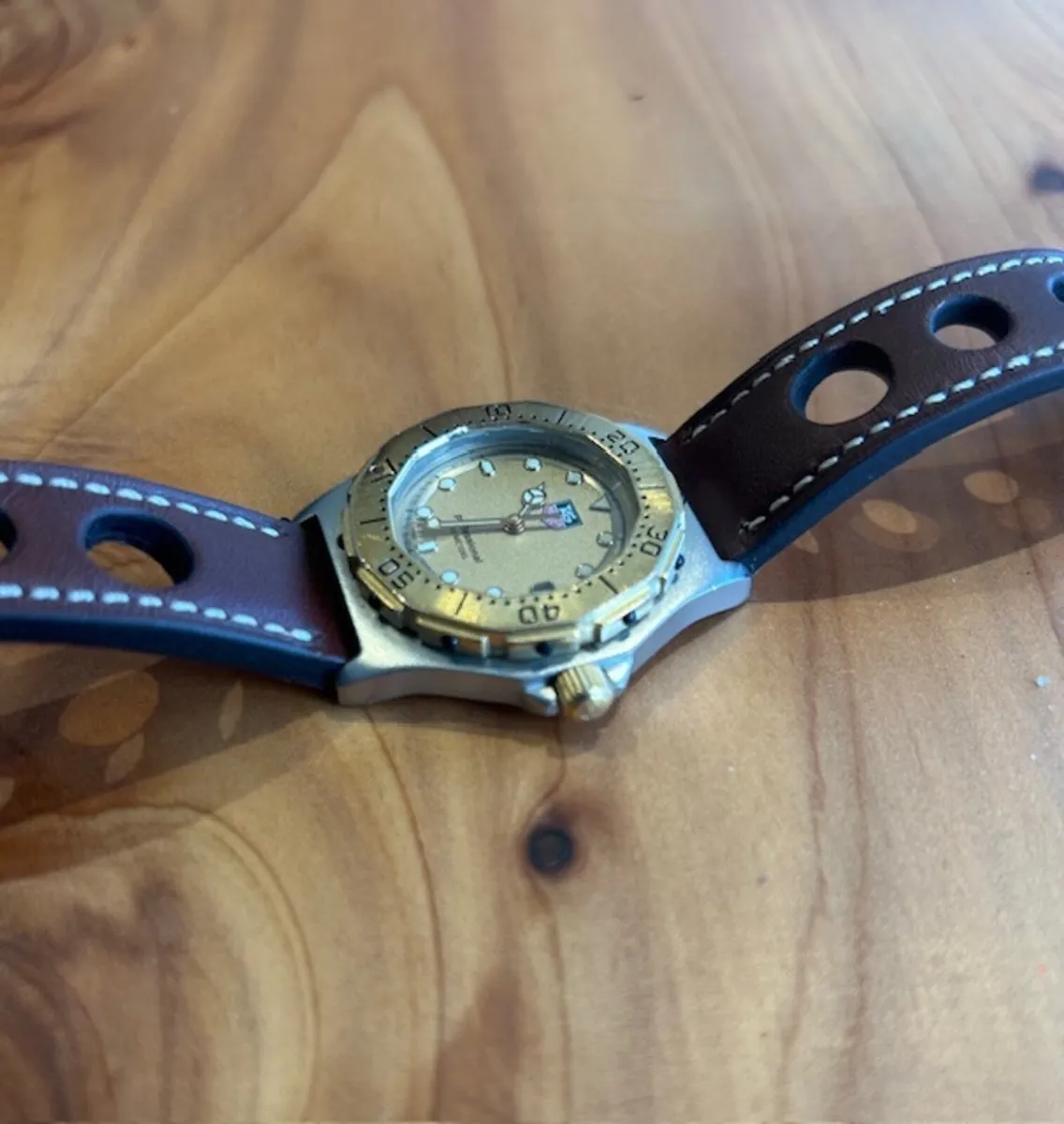 TAG 3000 Watch - Image 3