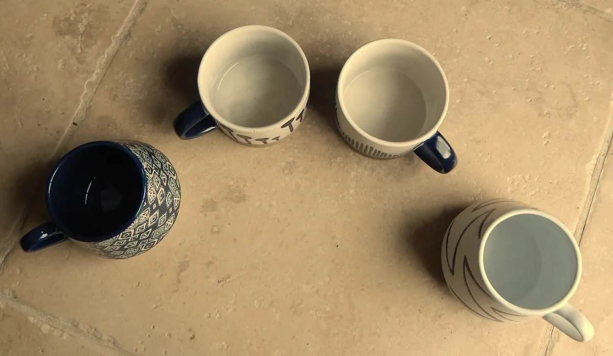 4 Large Ceramic Mugs by The Old Pottery Company - Image 3