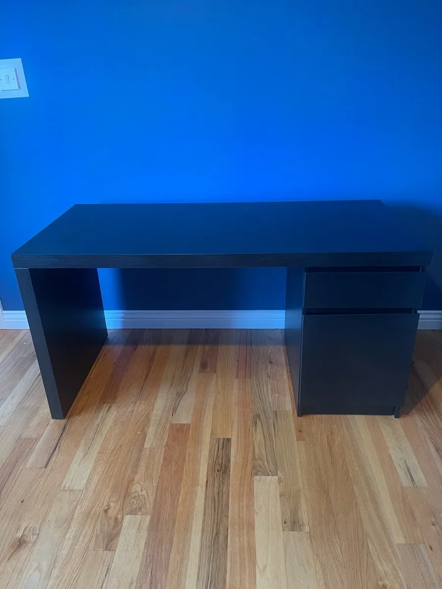 Office Desk - Image 1