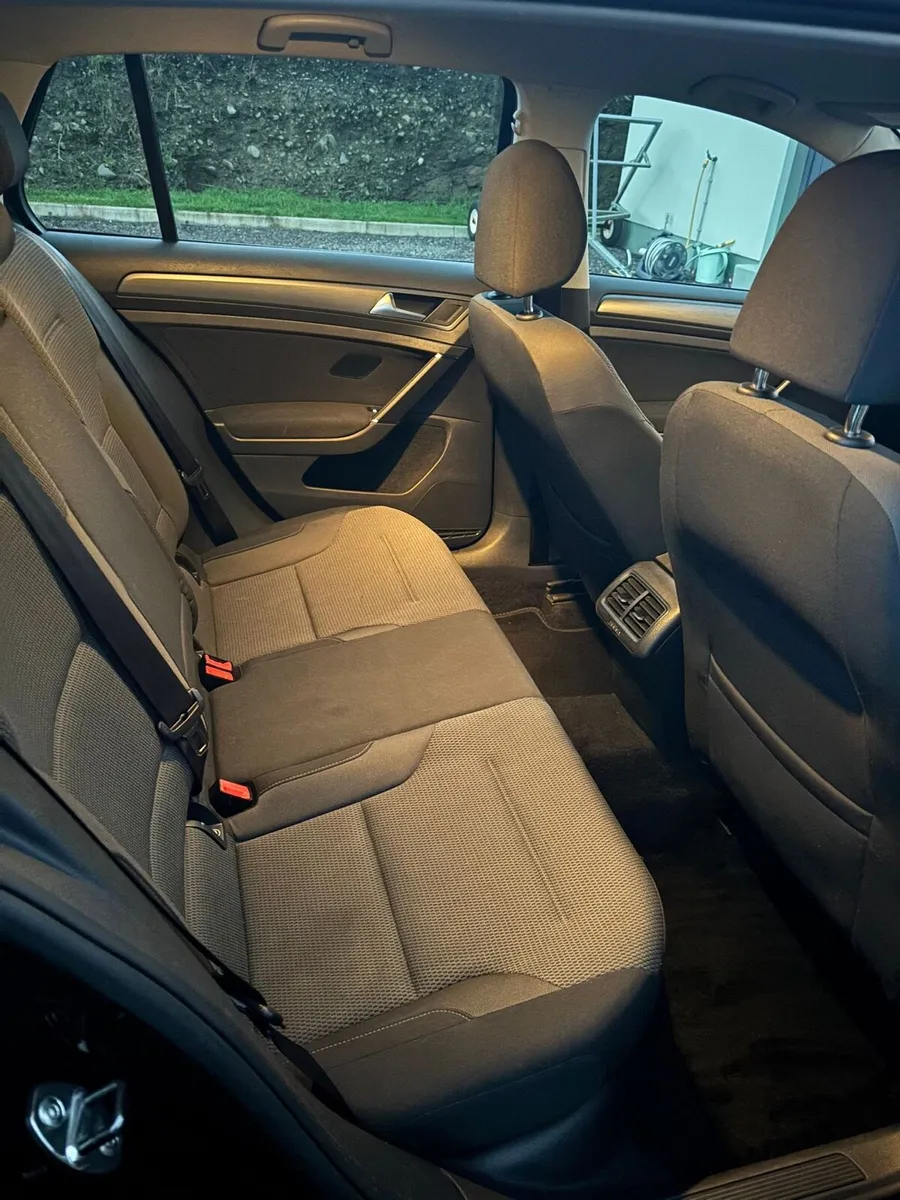 Volkswagen Golf 2013 1.6tdi - Image 2
