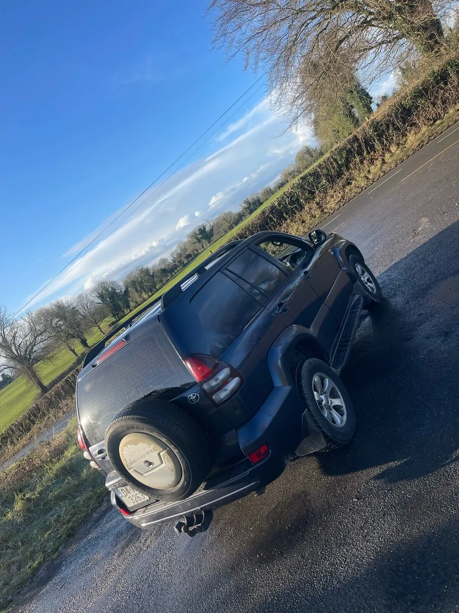 TOYOTA LC4 Land Cruiser - Image 2