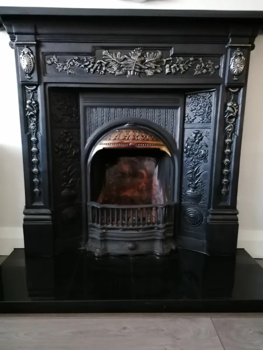 Fire place - Image 1