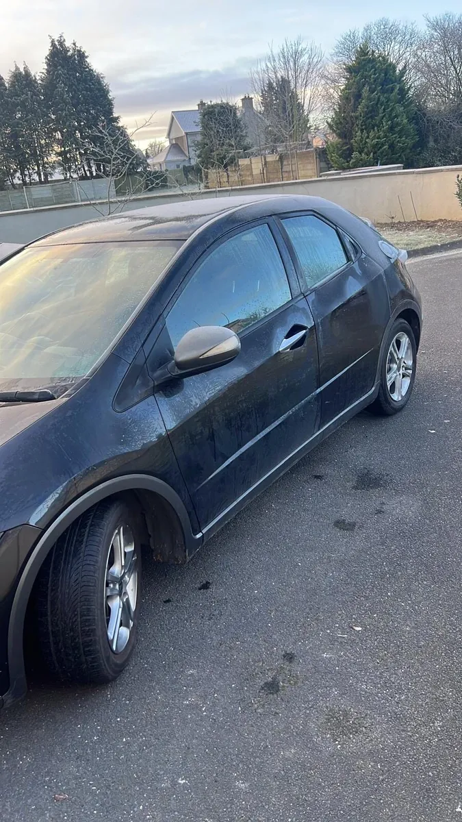 Honda civic - Image 2