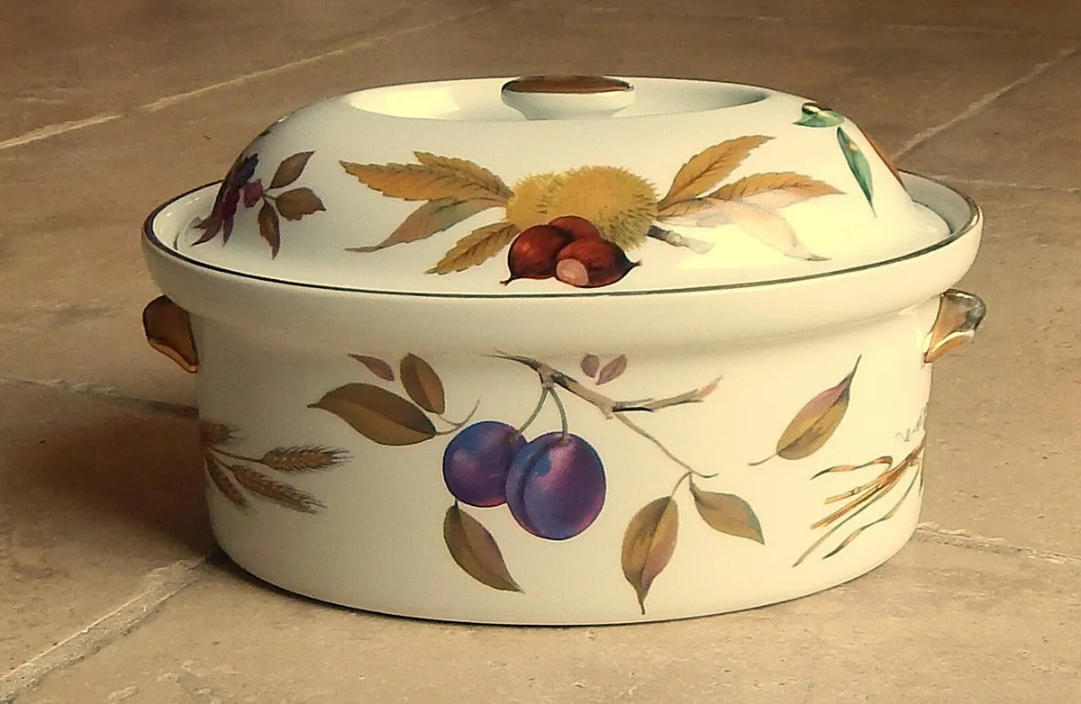 Royal Worcester Vintage Evesham GoldCasserole Dish - Image 2