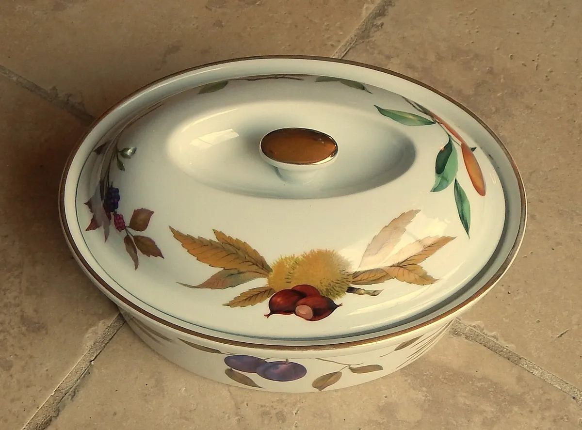 Royal Worcester Vintage Evesham GoldCasserole Dish - Image 4