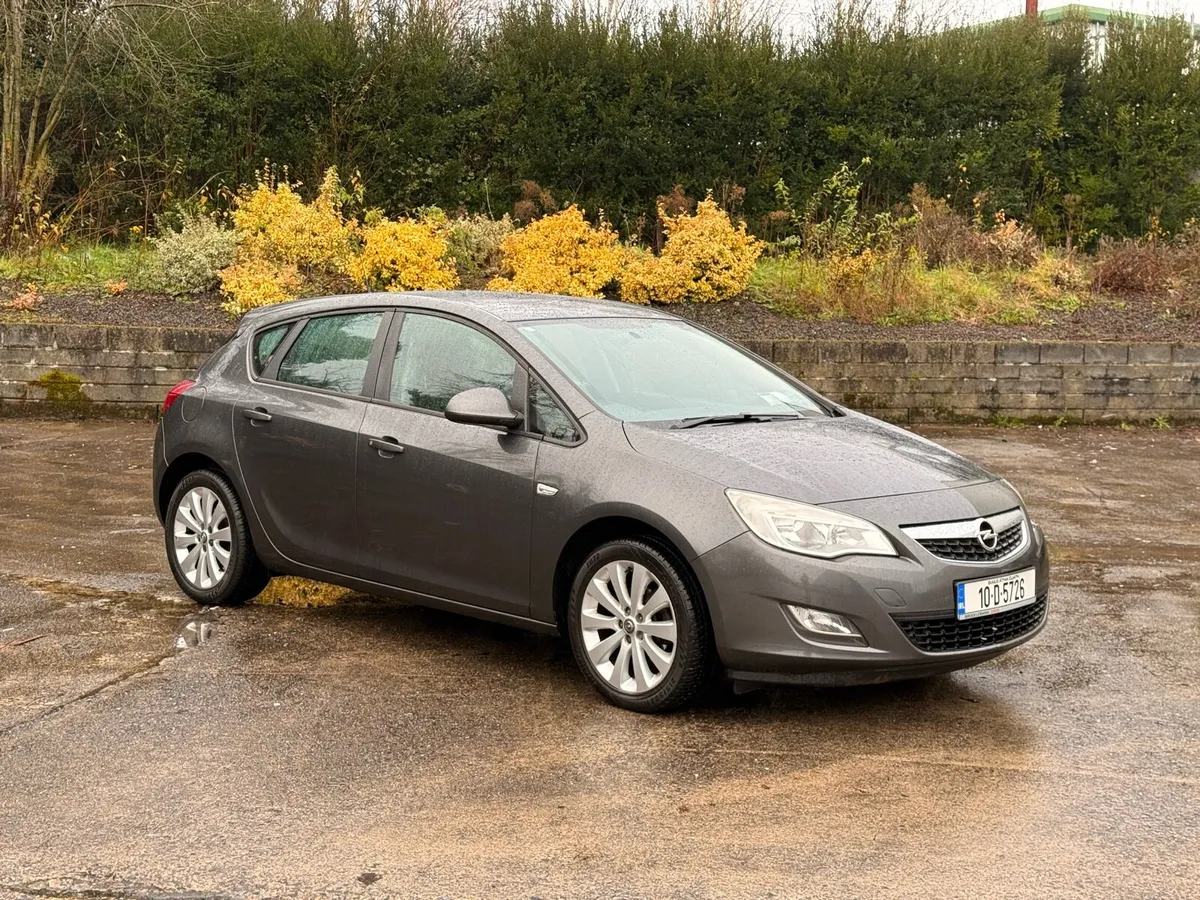 Opel Astra J 2010 1.4 Petrol – NCT 02/2027 - Image 1