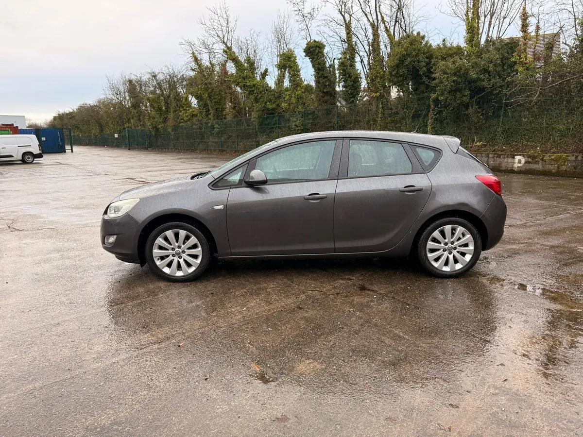 Opel Astra J 2010 1.4 Petrol – NCT 02/2027 - Image 3