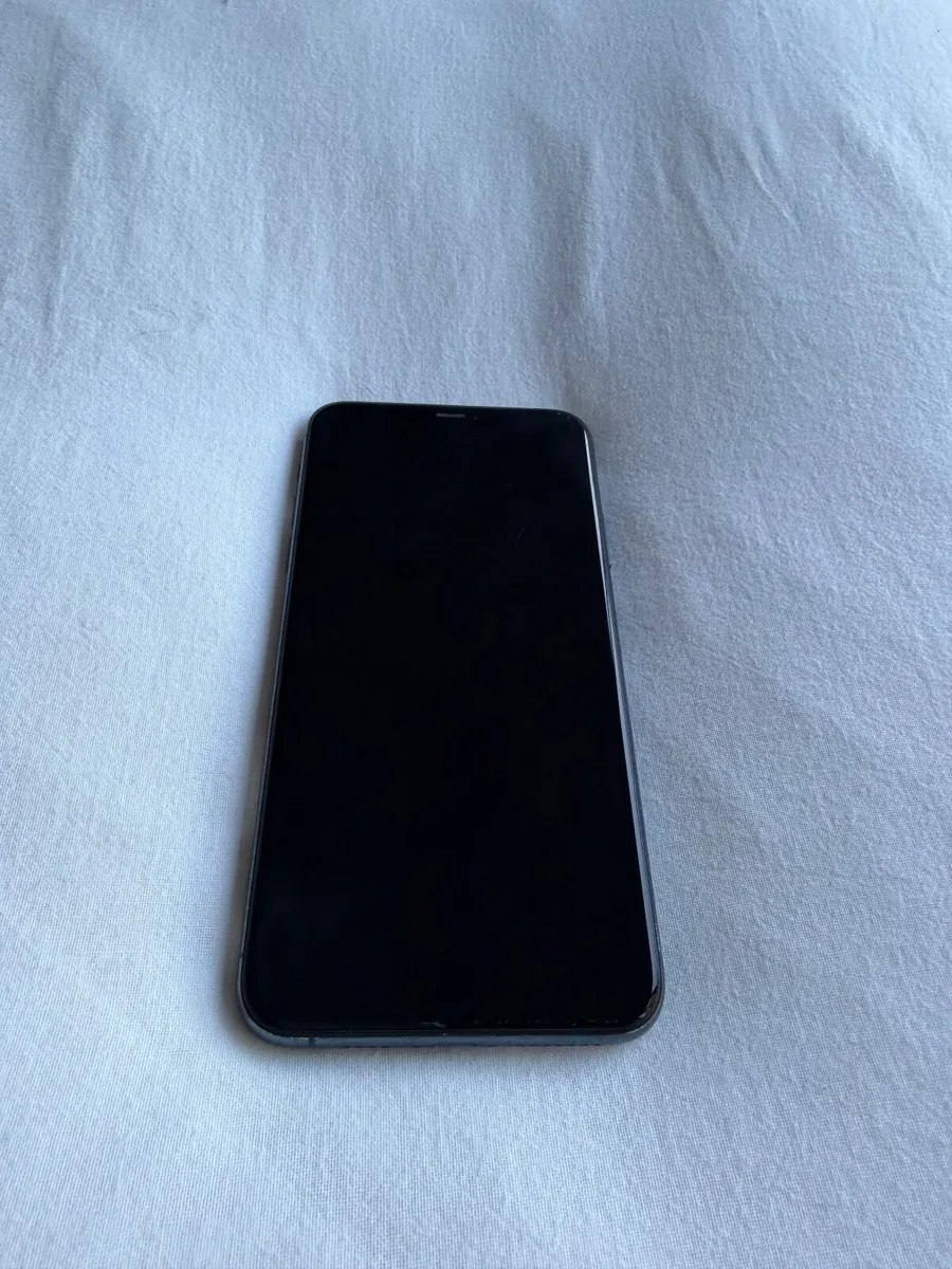 iPhone 11 Pro Max - Image 3