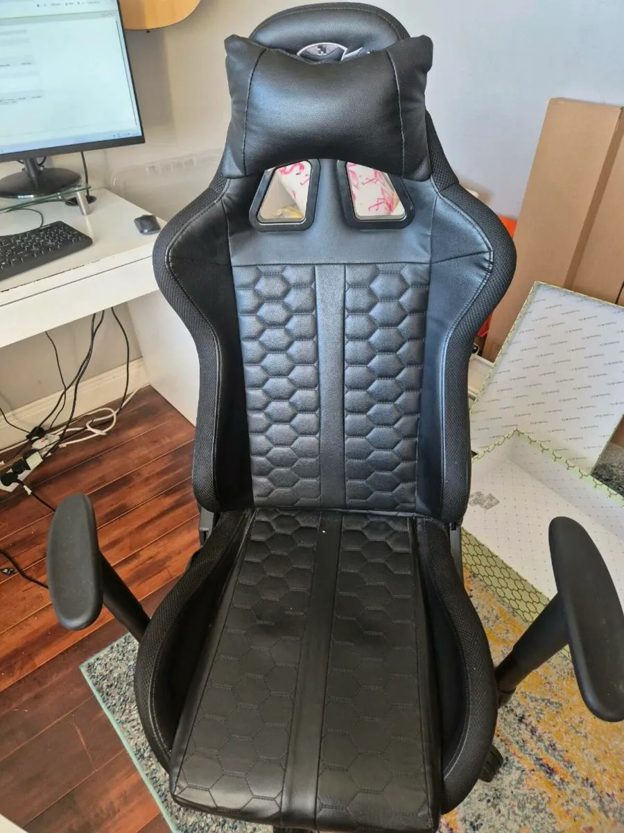 Office/Gaming Chair - Image 1
