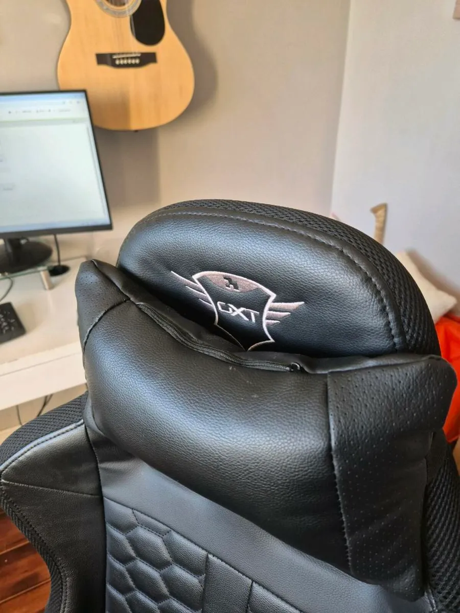 Office/Gaming Chair - Image 2