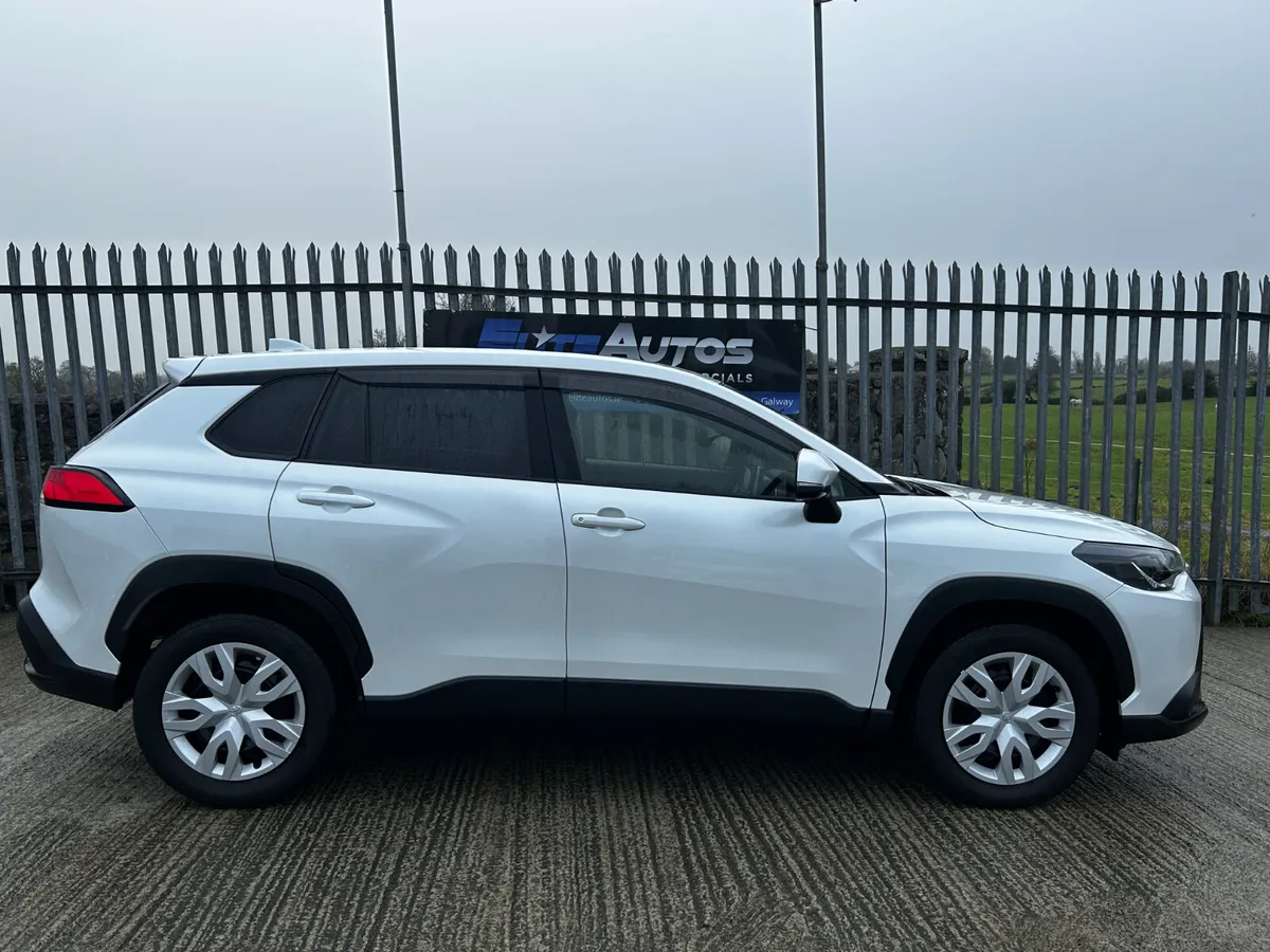 Toyota Corolla Cross Self Charging Hybrid 2022 - Image 3