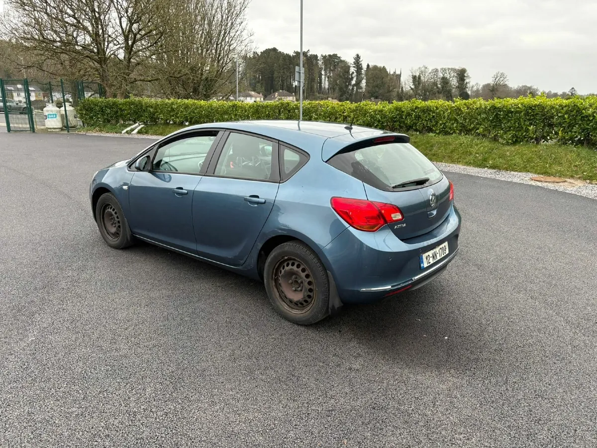 Vauxhall Astra 2012 - Image 4