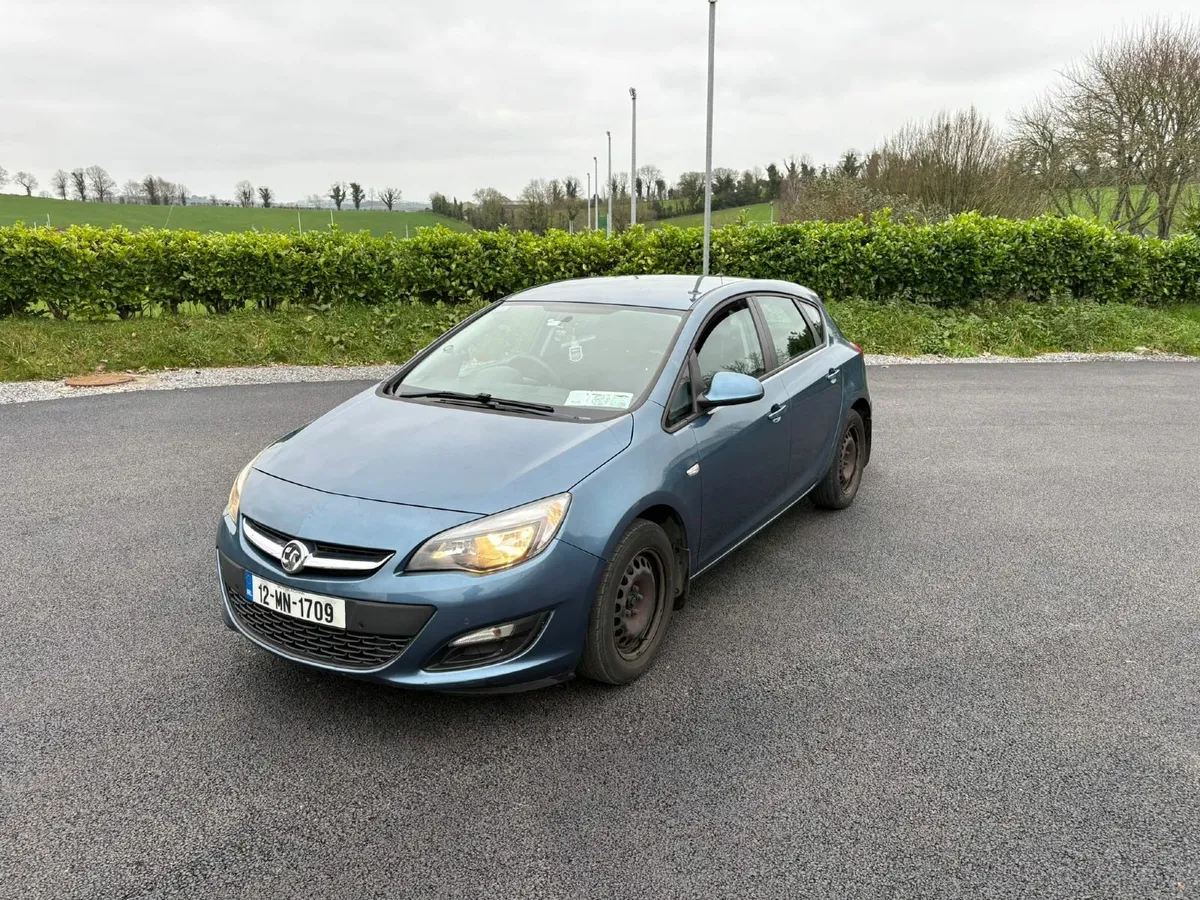 Vauxhall Astra 2012 - Image 1