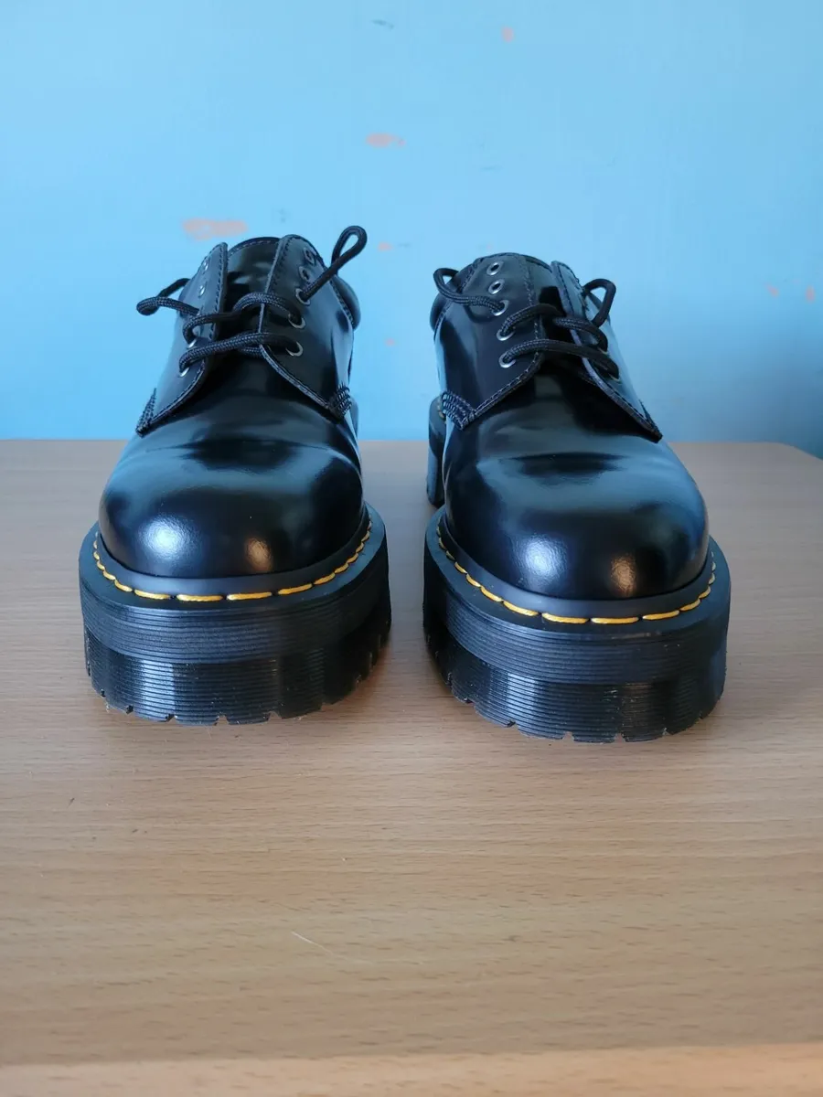 Dr Martens 8053 quad shoes. - Image 4