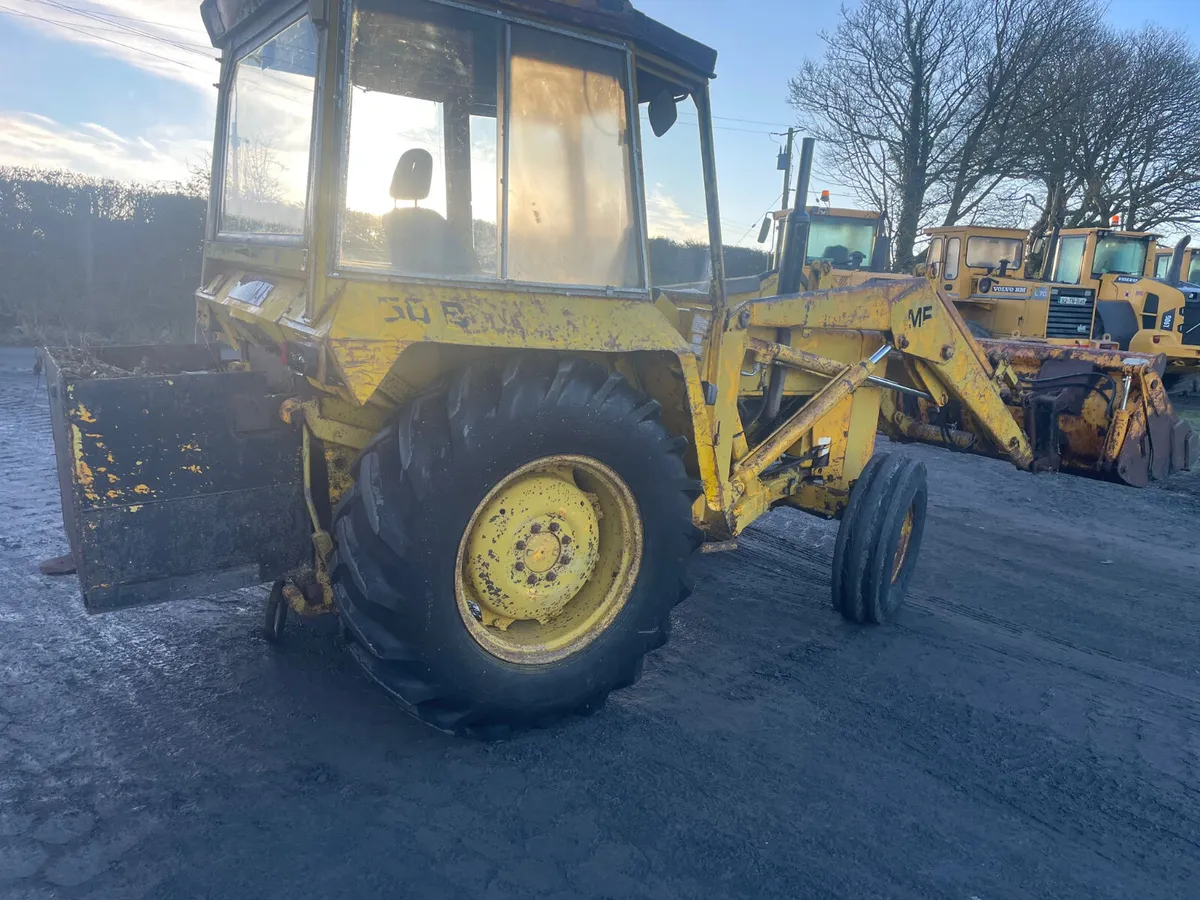 Massey Ferguson 50B Loader - Image 3