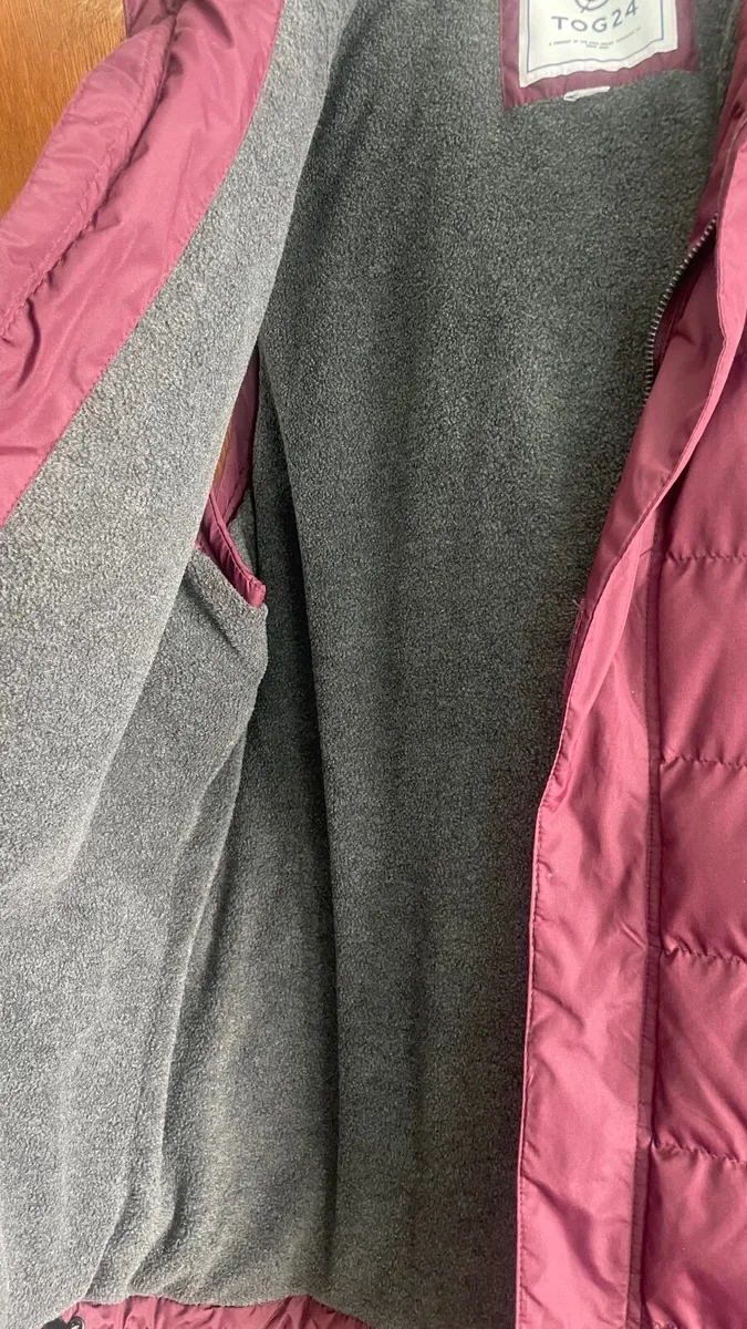 Womens burgundy gilet - Image 3