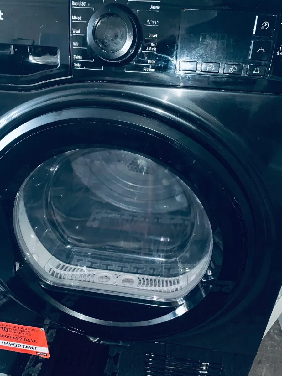 Hotpoint Condenser Dryer 9kg - Image 2