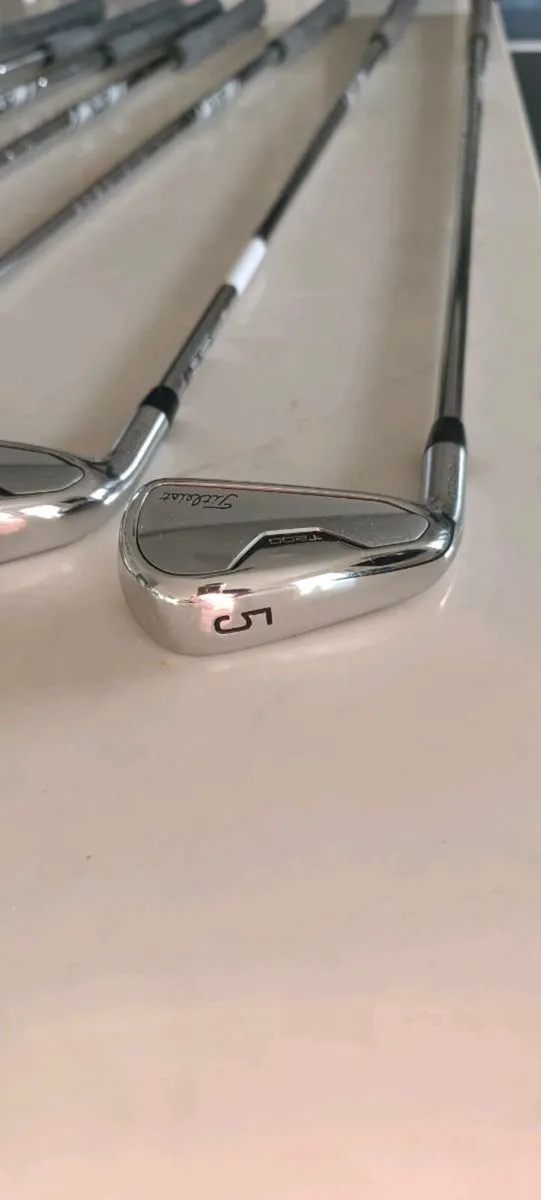 Titleist T200 left handed irons 5-GW (7 irons) - Image 2