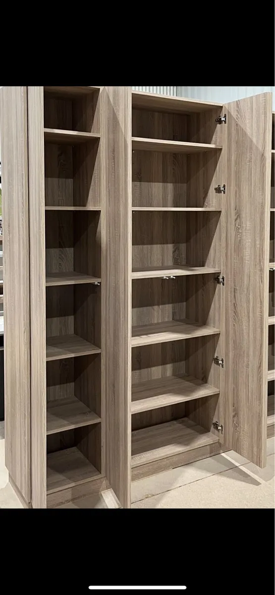 Storage units, wardrobes - Image 2