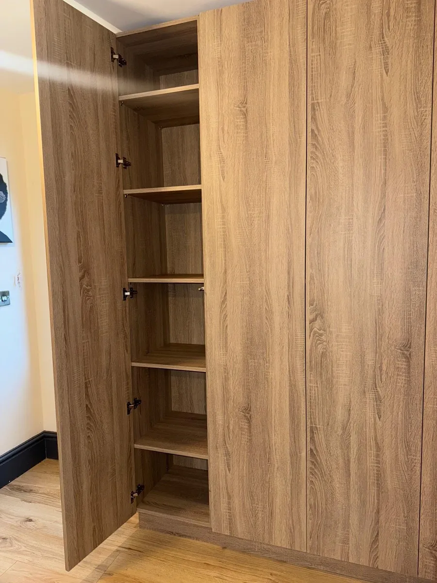 Storage units, wardrobes - Image 3