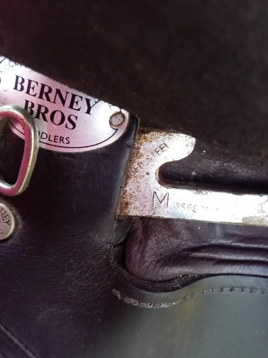 Saddle - Berney Dressage Saddle - Image 4