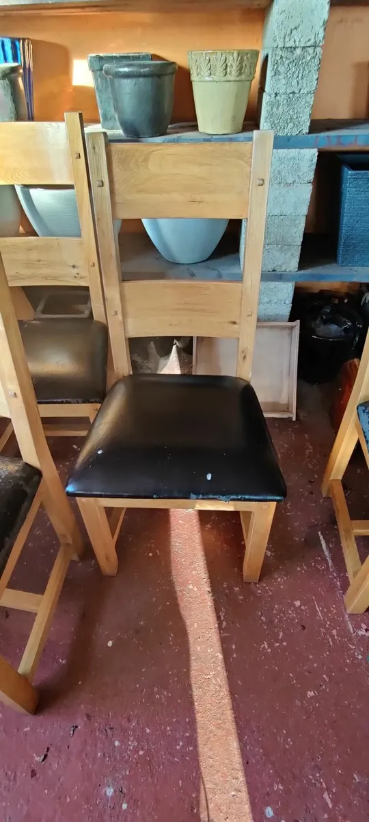 Six oak dining chairs - Image 3