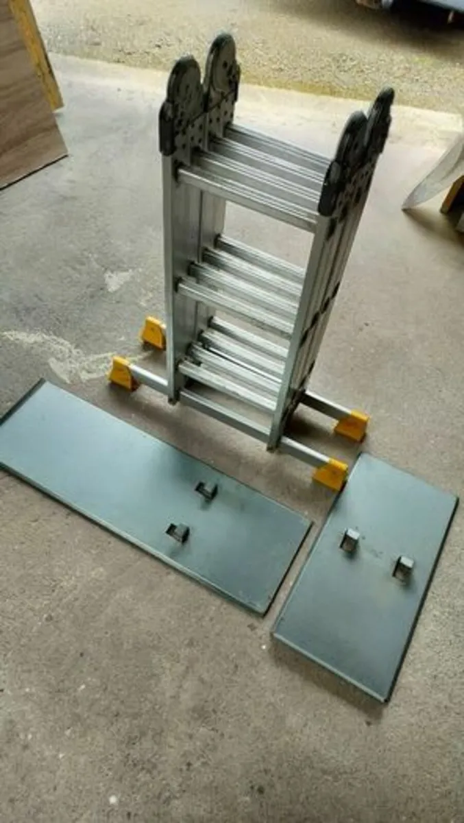 Aluminium Step ladders - Image 1