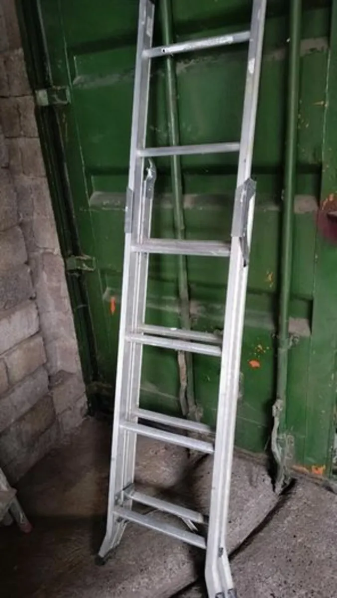 Aluminium Step ladders - Image 2