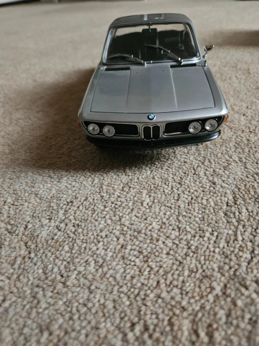 Corgi Minichamps BMW 3.0 CSL 1972 1.18 - Image 3
