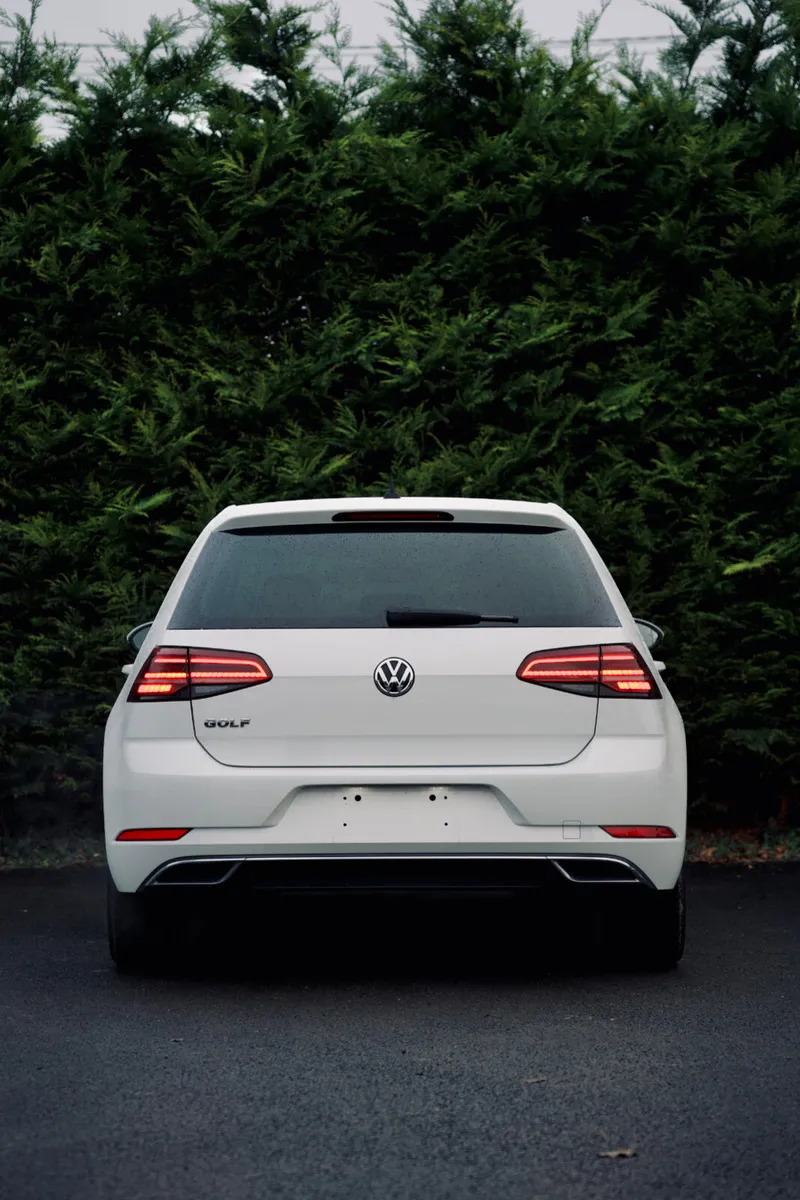 🌟Volkswagen Golf 1.4 TSI Highline 2018🌟 - Image 3