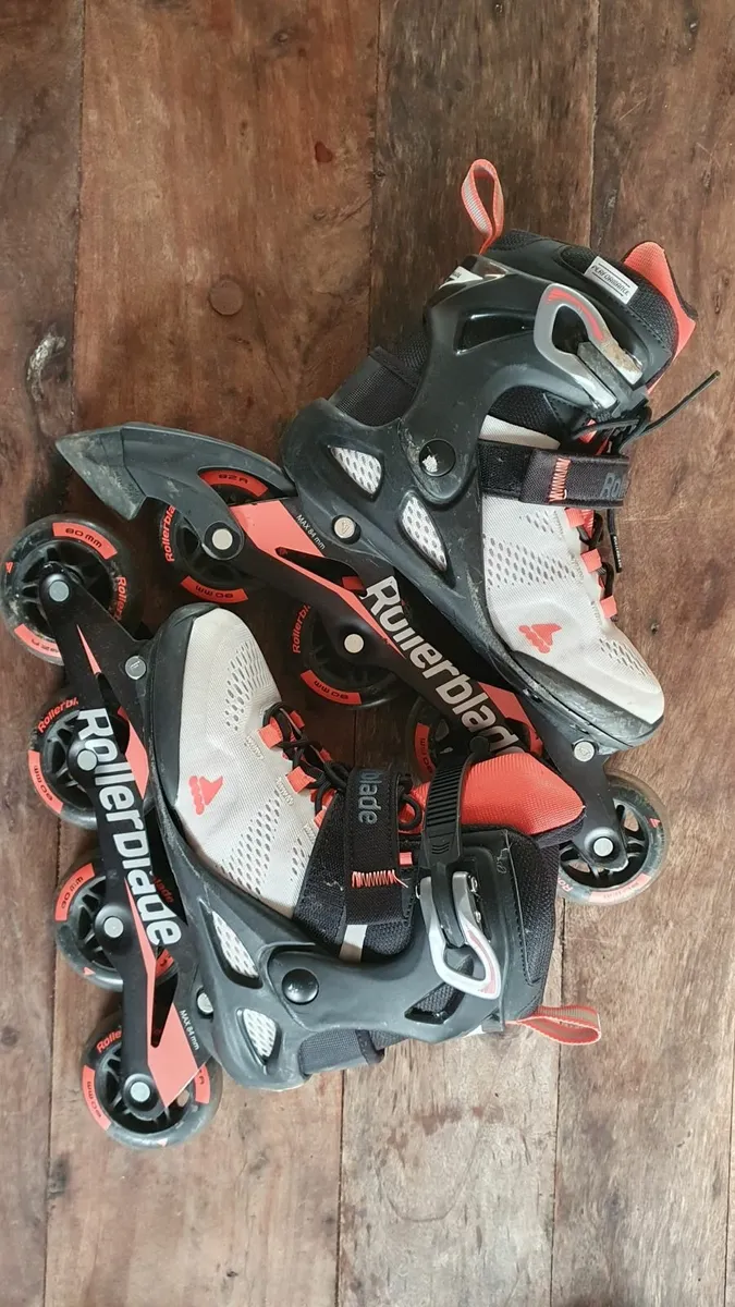 rollerblades - Image 2