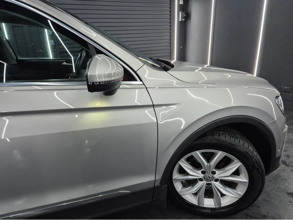 Volkswagen Tiguan HIGHLINE 2.0 TDI MANUAL 6SPEED F - Image 3