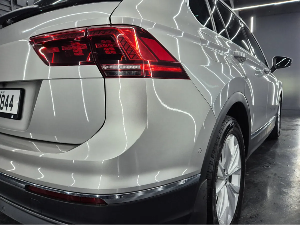 Volkswagen Tiguan HIGHLINE 2.0 TDI MANUAL 6SPEED F - Image 4